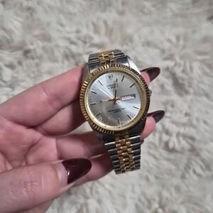 Embassy By Gruen Watch Brut Two Tone Silver Gold Tone Classic Office Work Busine